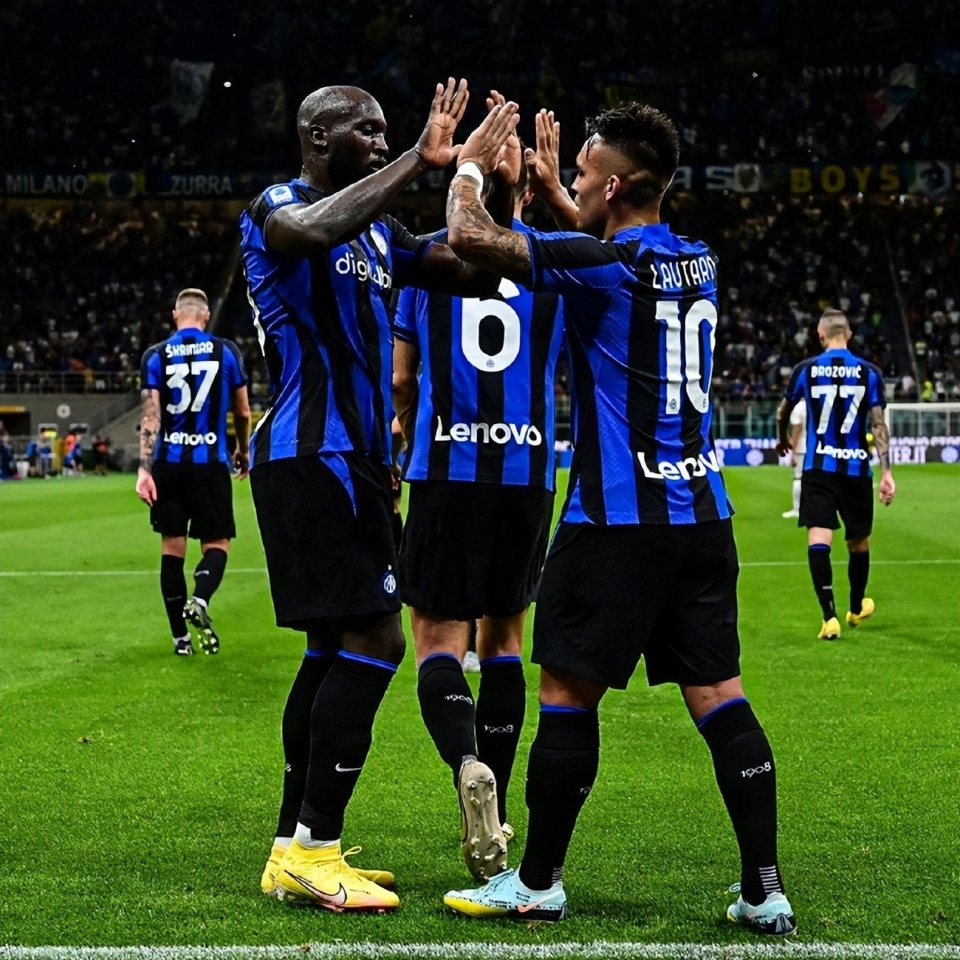 包含今夜国际米兰单刀错失:国王杯节点到来,底气十足,团队化学反应显著的词条 包含今夜国际米兰单刀错失:国王杯节点到来,底气十足,团队化学反应显著的词条