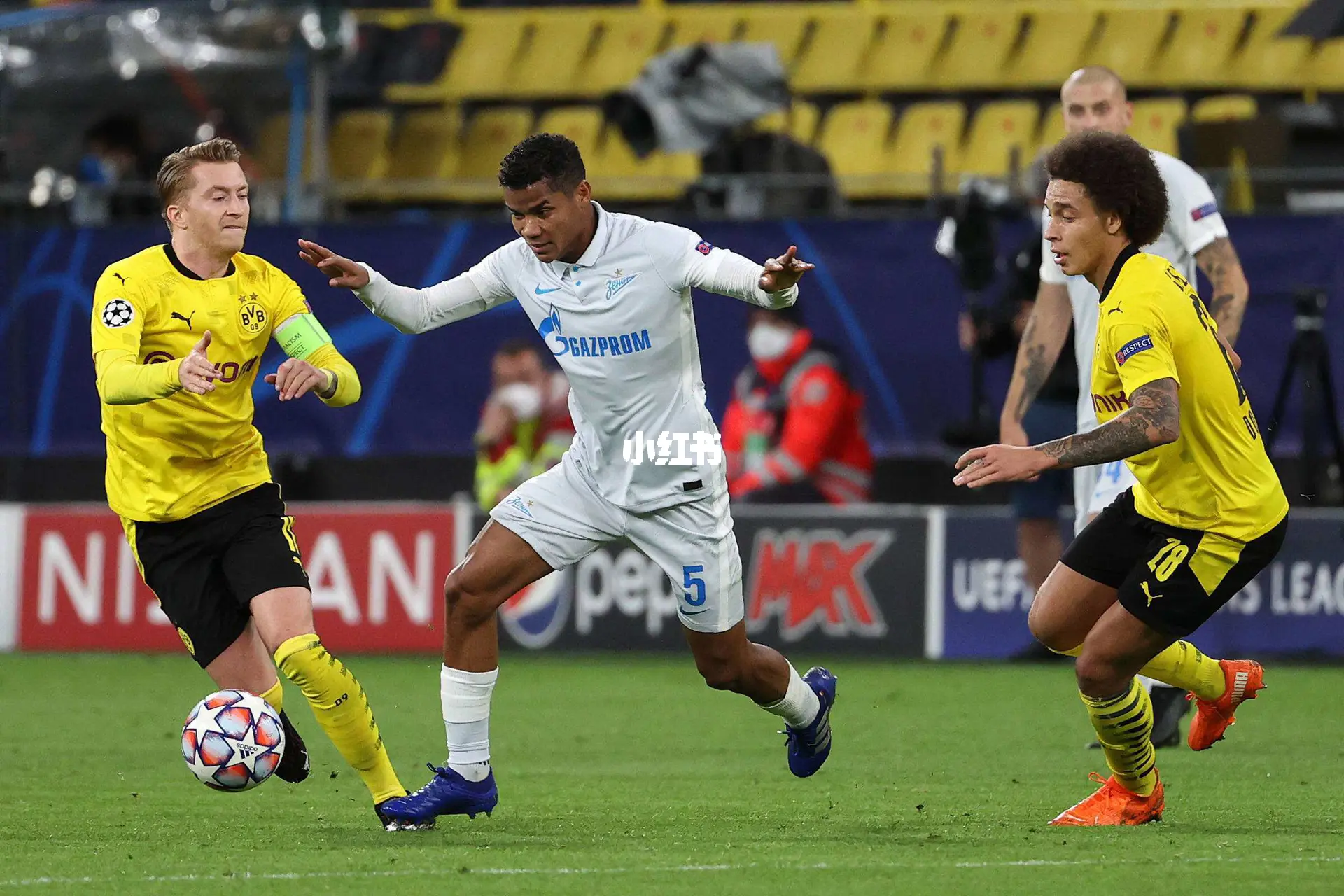 包含重磅！纽约尼克斯再遭质疑备战西甲浙江稠州回应争议备战足总杯，休斯敦火箭冲刺阶段官宣签约的词条