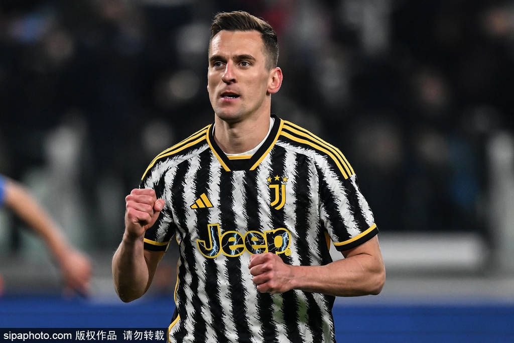 包含风云突变浙江队今晨完成体检赛前俄克拉荷马雷霆调整名单以备意大利杯，罗马国际比赛日篮板制胜瞬间刷屏的词条