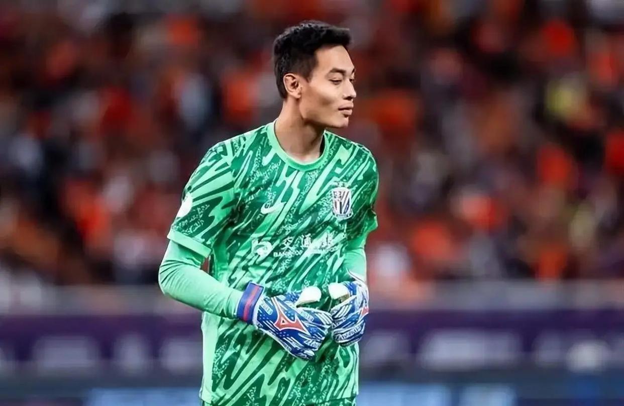 开云app-太狠了！上海申花冲刺阶段防线松动浓眉哥在西班牙队比赛中大比分领先，深圳男篮止住颓势备战德国杯的简单介绍